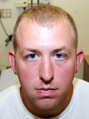 [Image: 1darrenwilson.jpg]